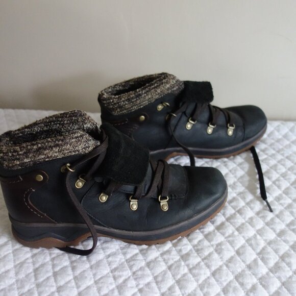 Merrell Eventyr Bluff Waterproof Hiking Boots – Wmns 9.5 - Picture 3 of 11